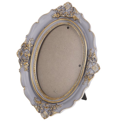 Vintage oval picture frame - picture,